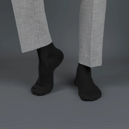 Black Bamboo- Elegance essentials Crew Length Solid Socks