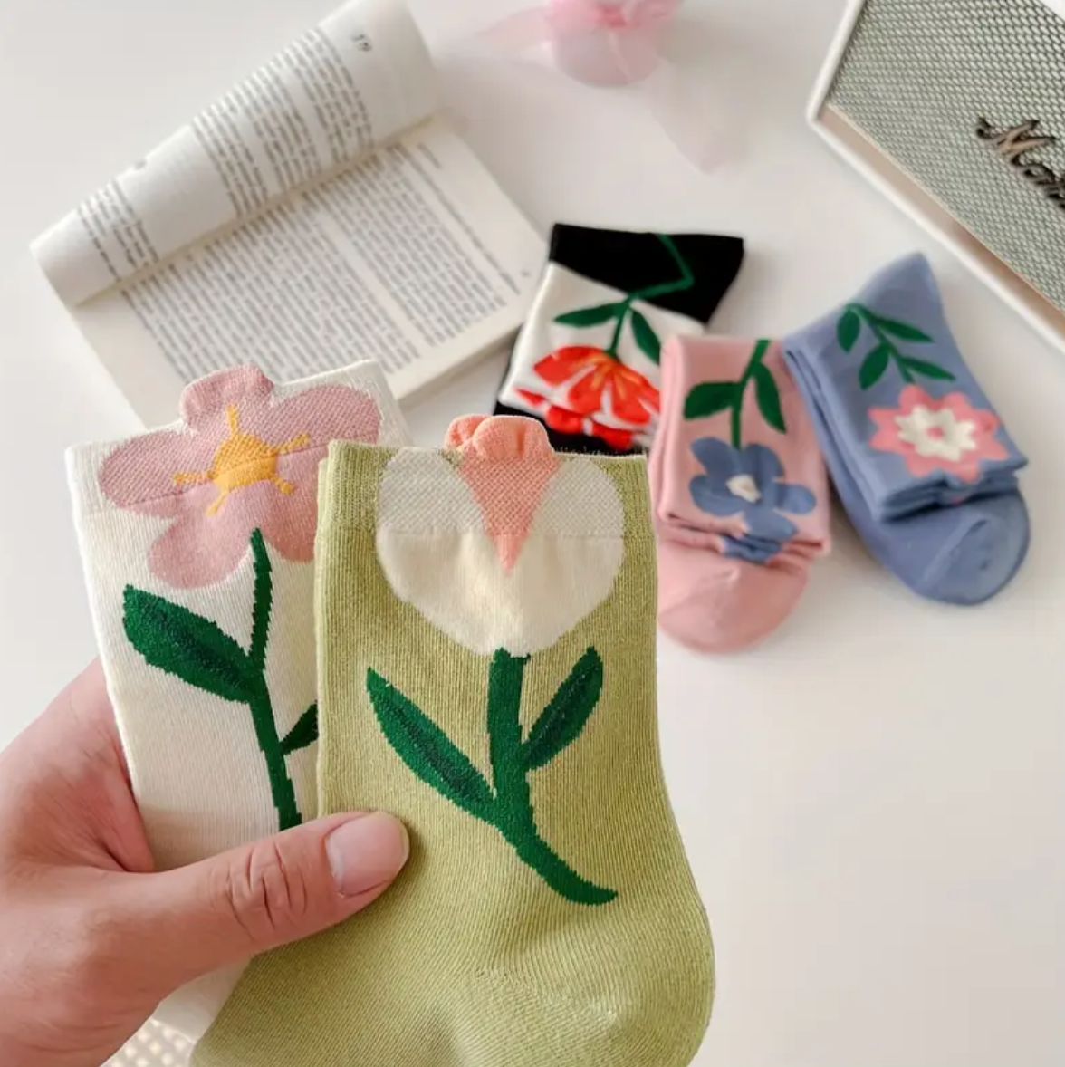 Cute Flower Edition Women Socks Pack Of 5